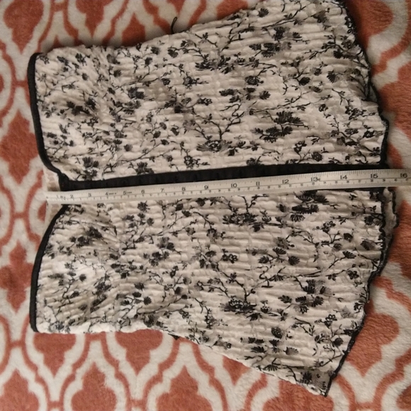 Size Xs le chateau lace floral faux corset - Picture 15 of 15